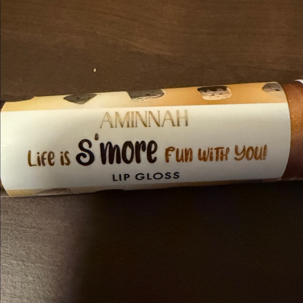 NEW!! Aminnah Lip Gloss brand new - choose from 11 varieties!! - Picture 9 of 15